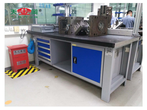 南京工具柜廠家哪里找，品牌廠家，用過(guò)才知道[天金岡]