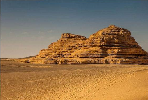 工具柜廠家天金岡常金標先生和周艷玲女士即將挑戰戈壁行，重走玄奘之路