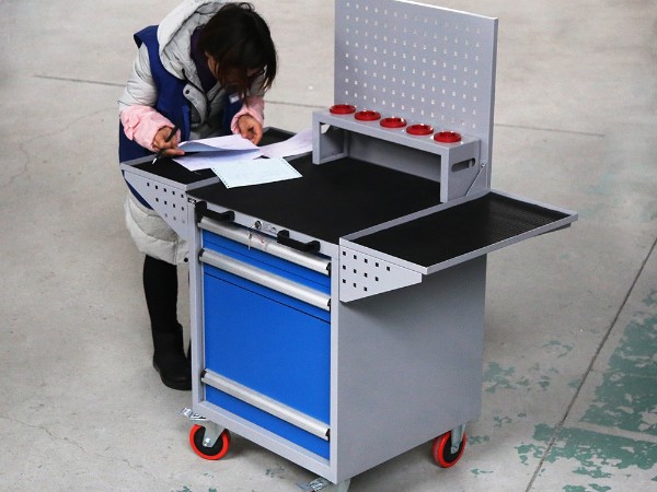 多功能cnc刀具車有什么特點(diǎn)？